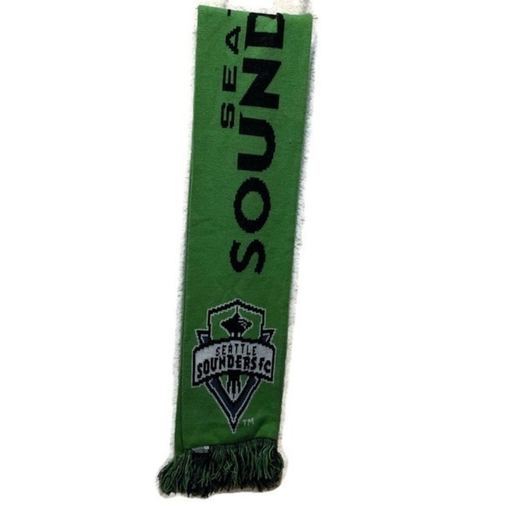 I ❤️ Seattle, Seattle Sounders FC soccer scarf.